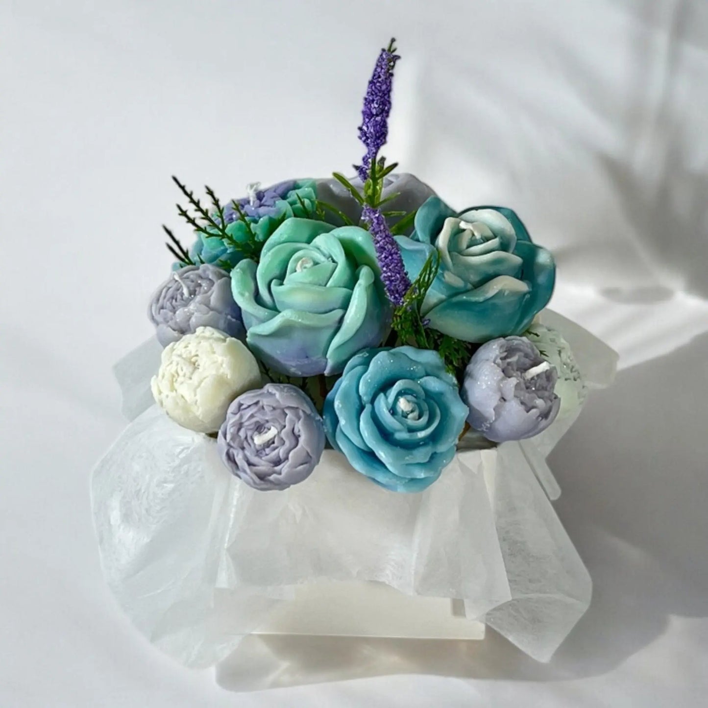 Arctic Elegance Candle Bouquet – A Blooming Nordic Treasure - Flow-Flo