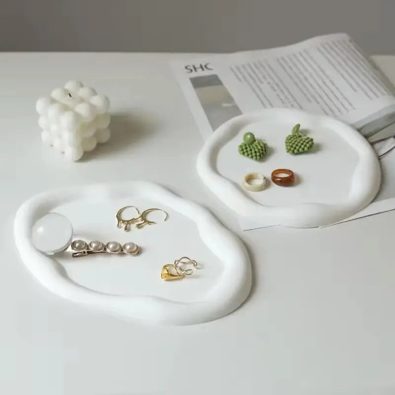 Elegant candle tray designed to enhance your living space.