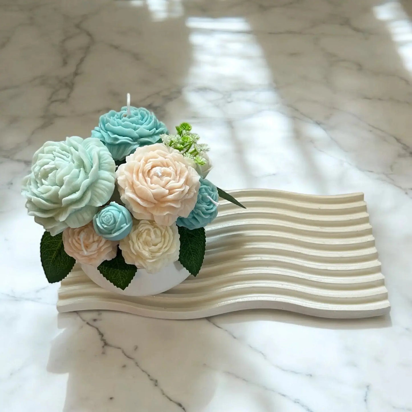 Aesthetic Arctic wave tray to complement any modern home.