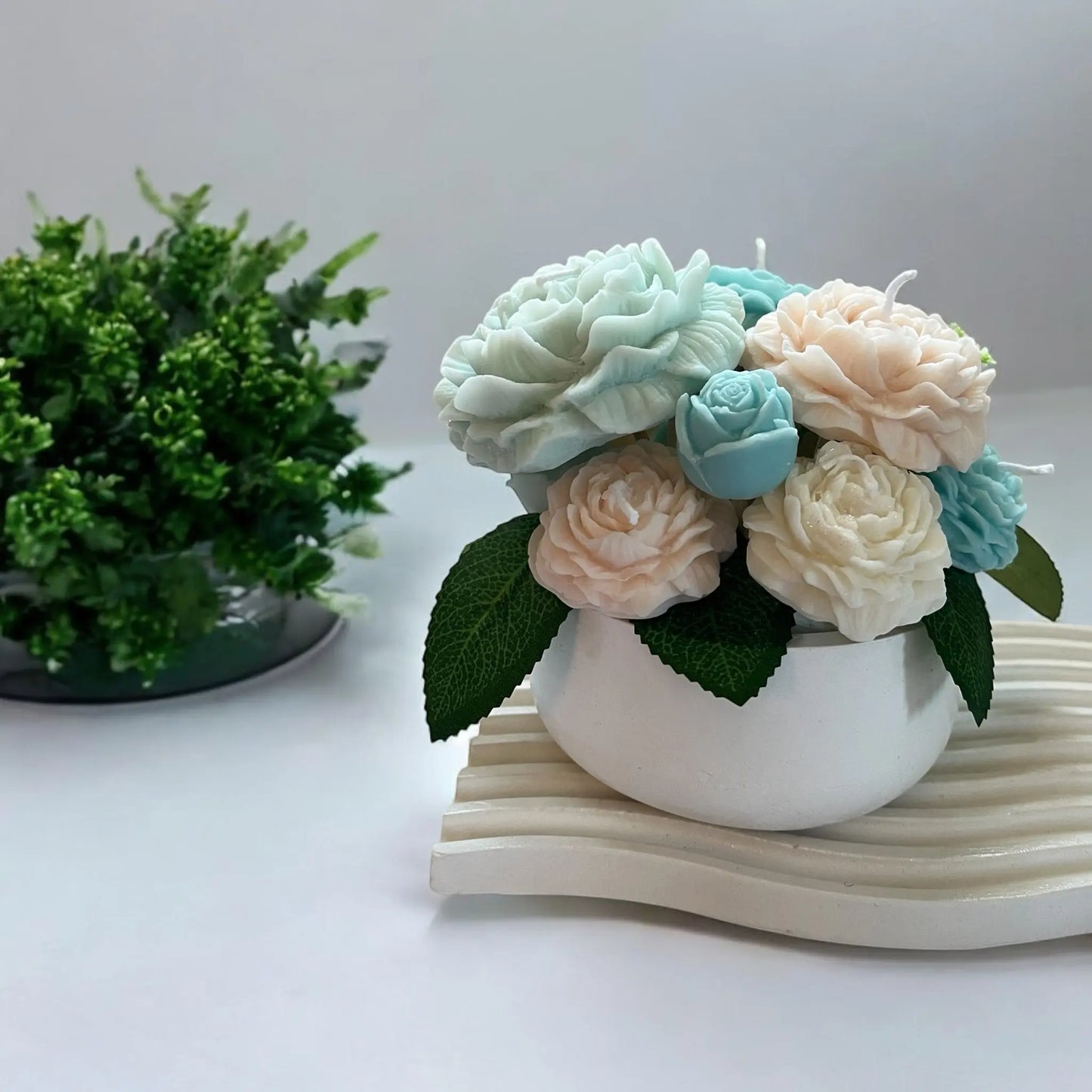 Elegant flower candle gift set in a lovely bouquet.