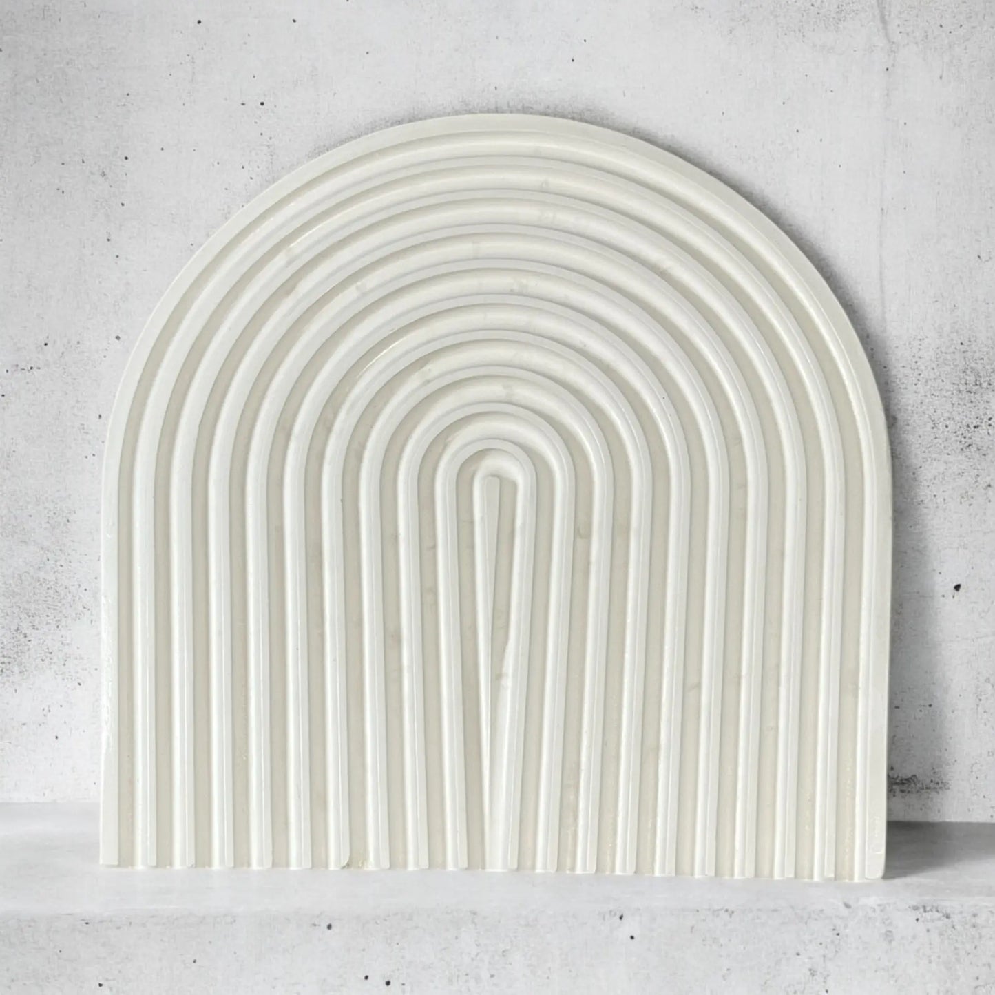 Decorative Arctic tray, blending modern design with functionality.