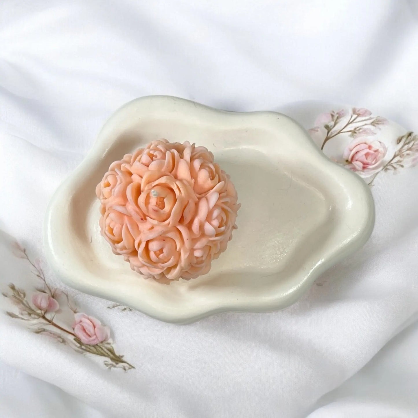 Modern candle tray to enhance your home decor with elegance.