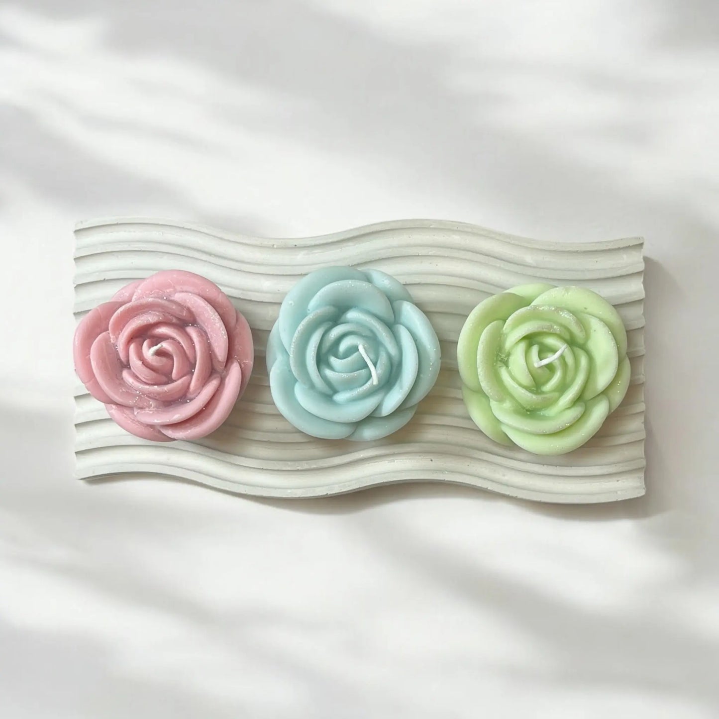 Contemporary Arctic tray with a unique wave design.