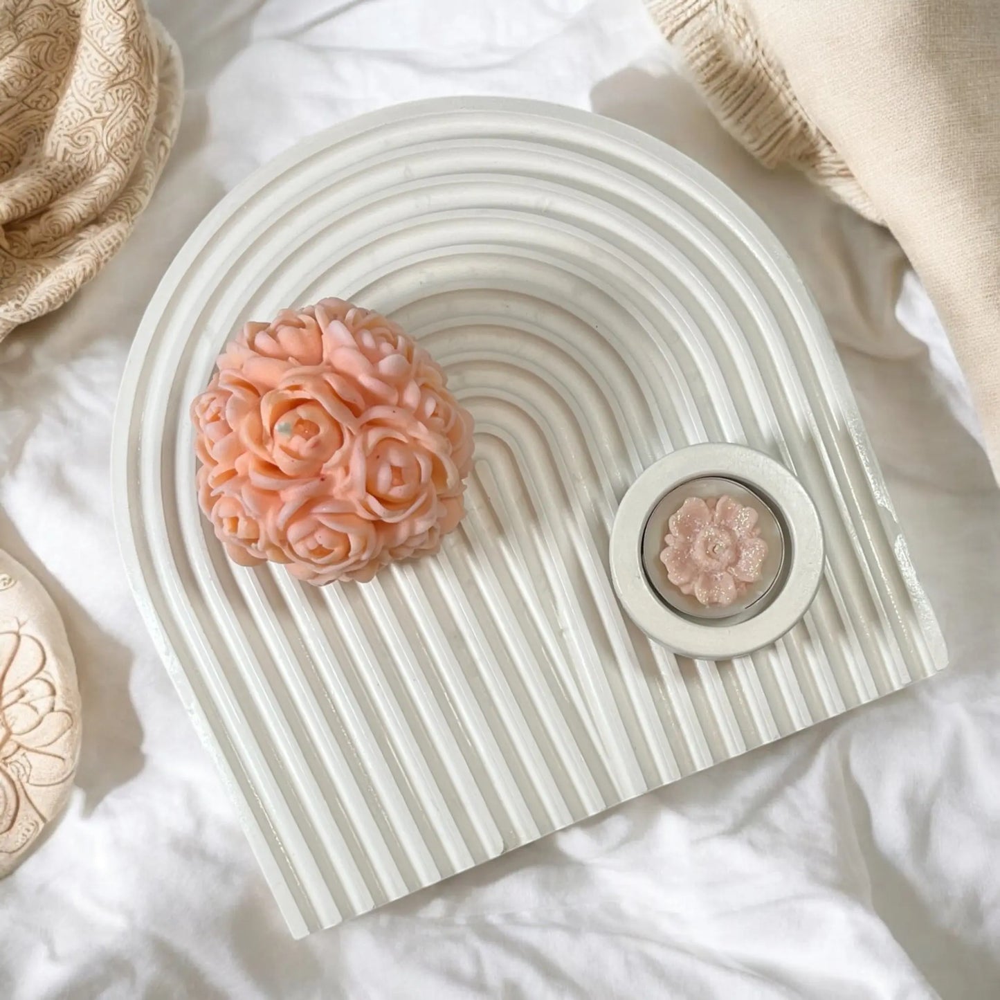 Decorative Arctic tray, blending modern design with functionality.