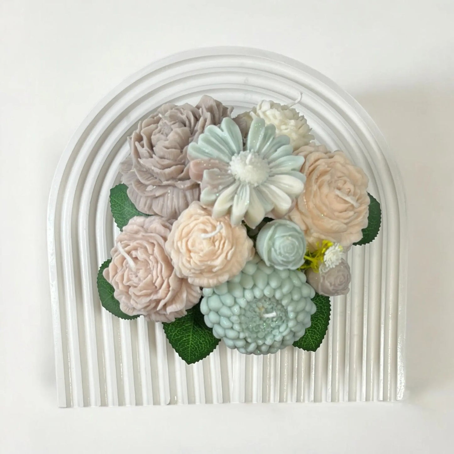 Beautifully crafted arched tray for a refined home look.