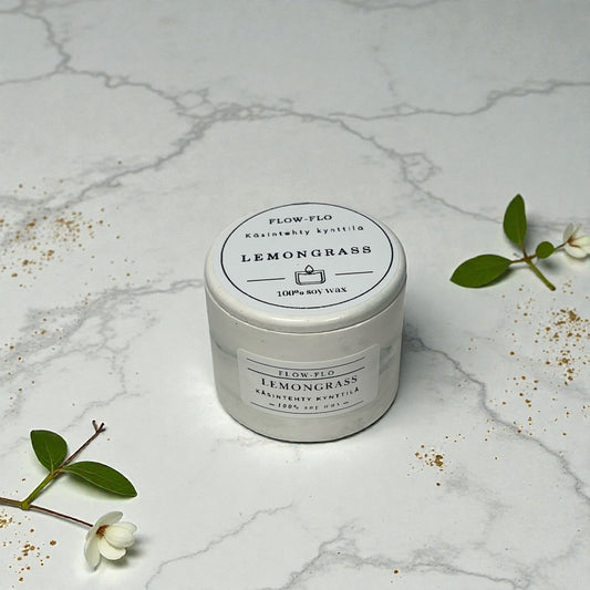 Käsintehty lemongrass-tuoksukynttilä Flow Flo, luonnollinen soijavaha uniikissa kipsipurkissa suojapinnoitteella – virkistävä yrttinen aromi kotiin