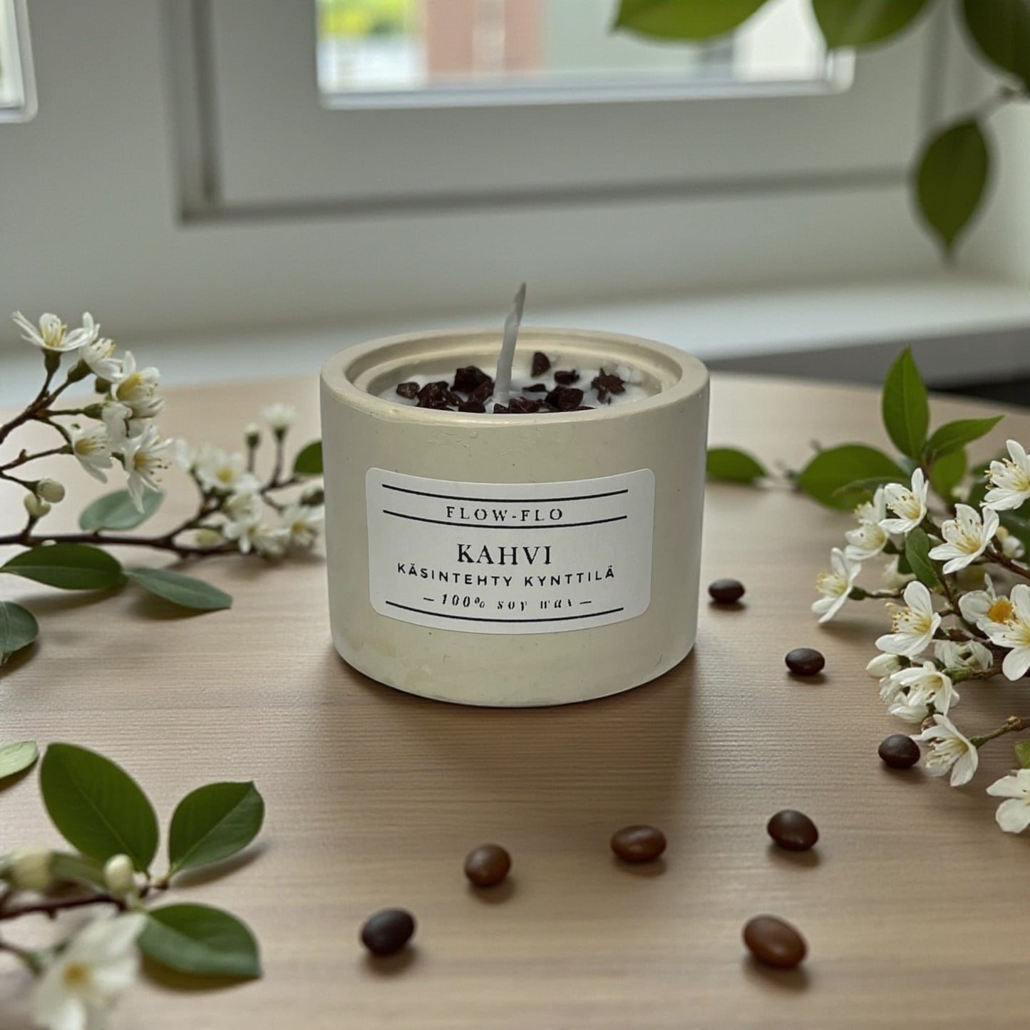 Käsintehty kahvi-tuoksukynttilä Flow Flo, luonnollinen soijavaha uniikissa kipsipurkissa suojapinnoitteella – vastakeitetyn kahvin aromi kotiin