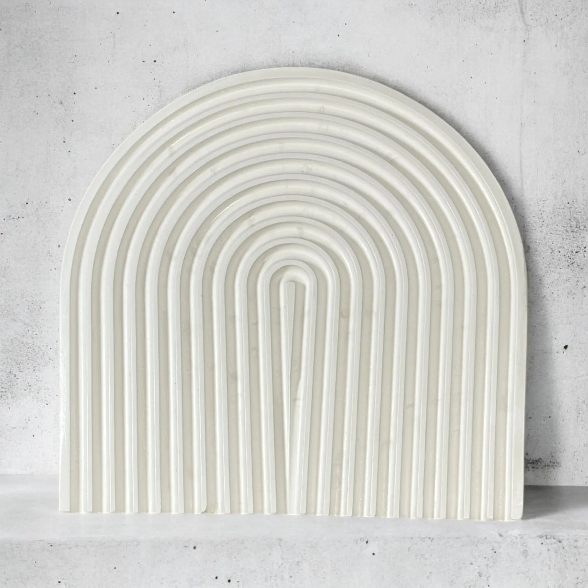 Decorative Arctic tray, blending modern design with functionality.