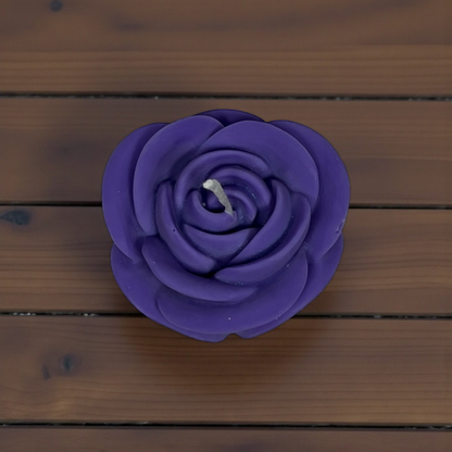 Elegant rose-shaped candle for home decor and gifting.