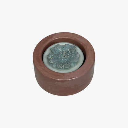 Kukka-Lämpökynttilä sinisessä sävyssä kipsisessä Lämpökynttiläkuppissa – käsintehty Flow-Flo