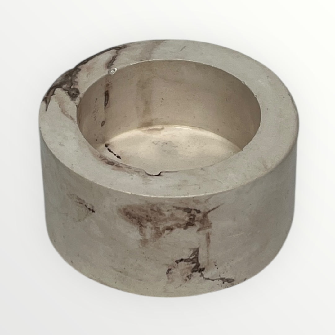 Eri värisiä kukka-Lämpökynttilöitä kipsisissä Lämpökynttiläkupeissa – käsintehty lahjasetti