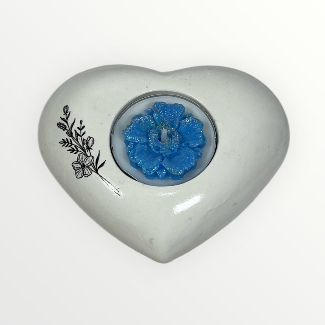 Käsintehty sydämenmuotoinen Lämpökynttiläkuppi ja sininen kukkalämpökynttilä