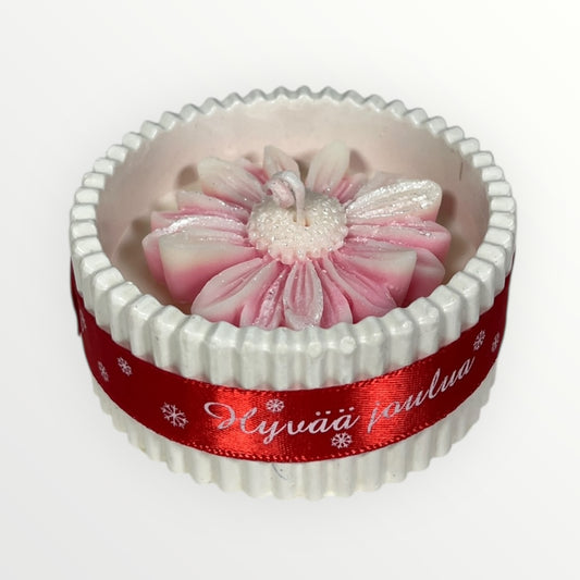 käsintehty kukkakynttilä kulhossa vaaleanpunainen